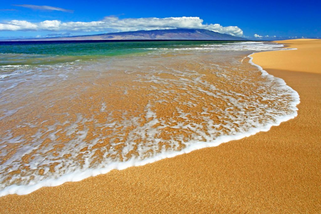 polihua beach lanai