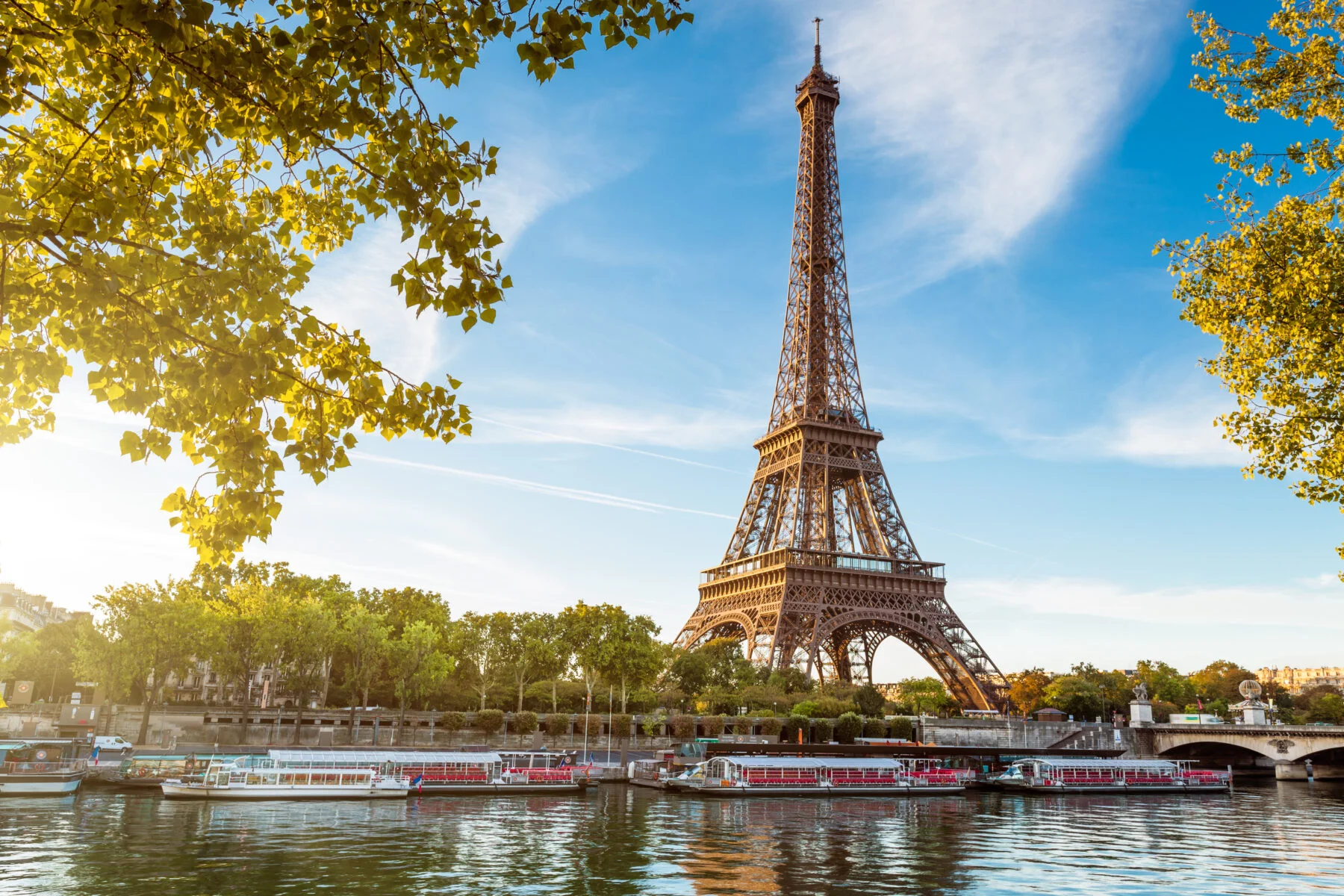 History Group Store • Paris je t'aime - Tourist office